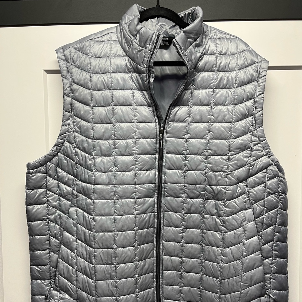North face eco ball vest! New!